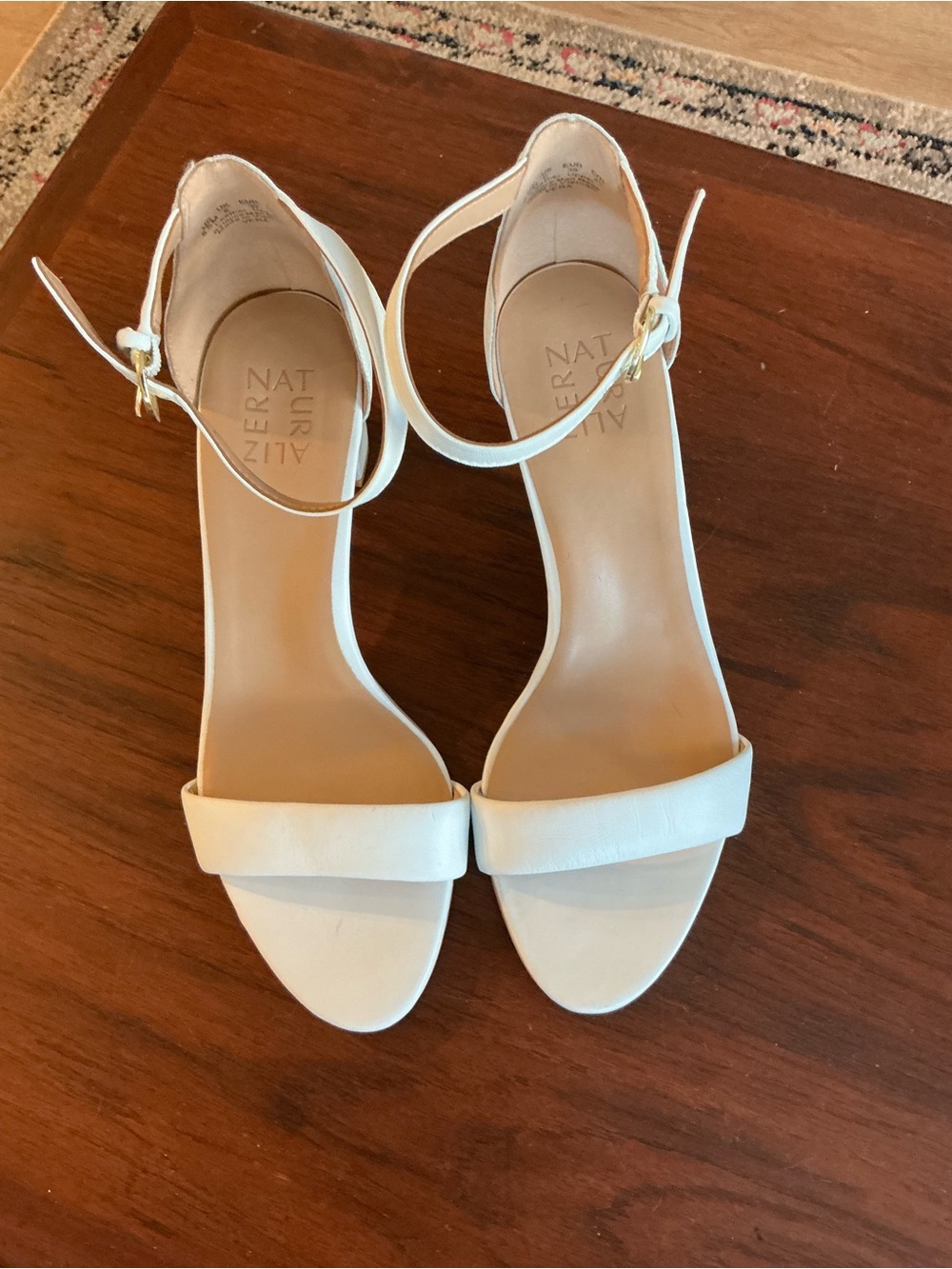 NWOT Womens full leather sandals